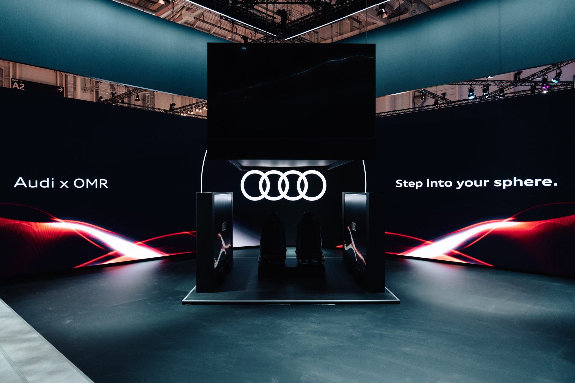 Bühnenkinetik von Schiffini. Sonderkonstruktion für Audi auf der OMR in Hamburg.